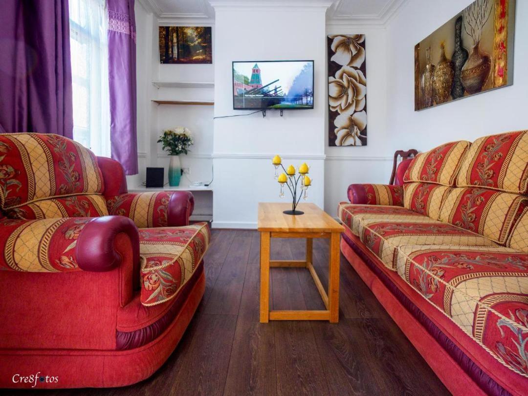 12 Cornwallis Lodge Family Room 2 Stoke-on-Trent 外观 照片