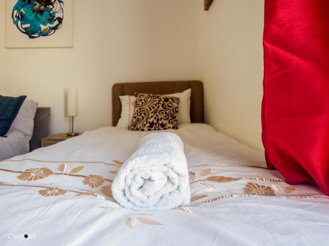 12 Cornwallis Lodge Family Room 2 Stoke-on-Trent 外观 照片